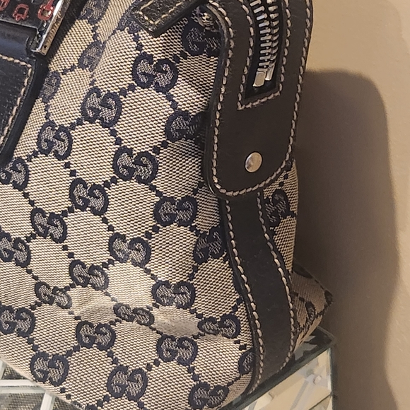 Gucci Sherry Line Hand Bag - Picture 7 of 16